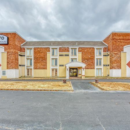 Oyo Townhouse Tulsa Woodland Hills Hotell Eksteriør bilde