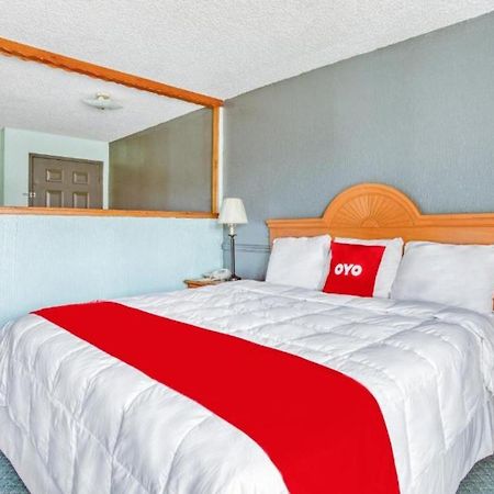 Oyo Townhouse Tulsa Woodland Hills Hotell Eksteriør bilde