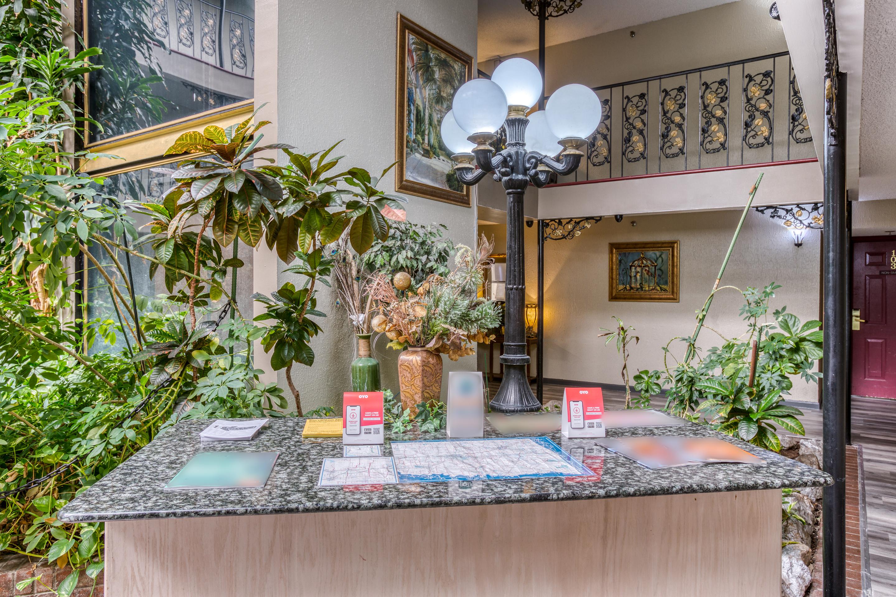 Oyo Townhouse Tulsa Woodland Hills Hotell Eksteriør bilde