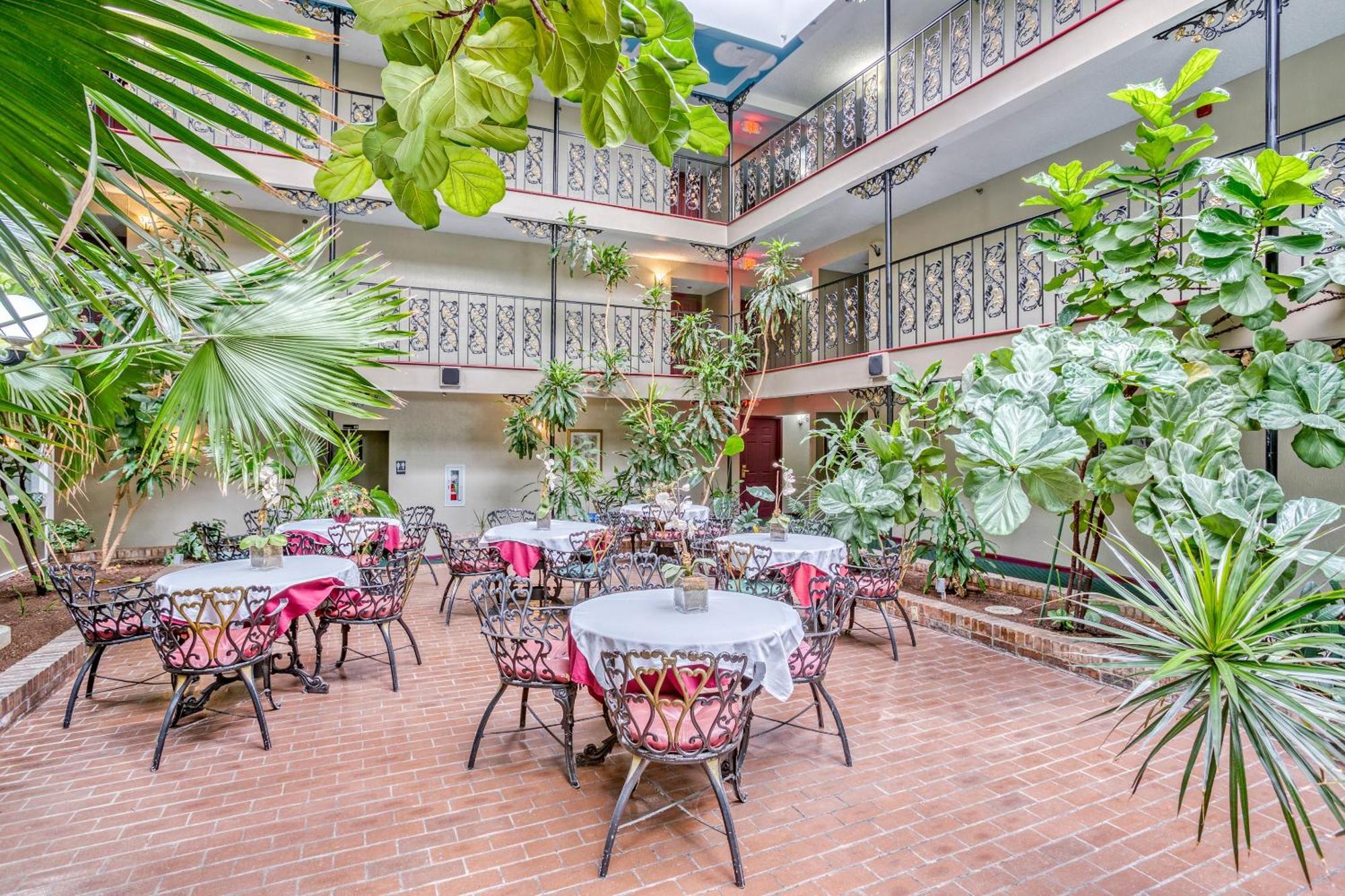 Oyo Townhouse Tulsa Woodland Hills Hotell Eksteriør bilde