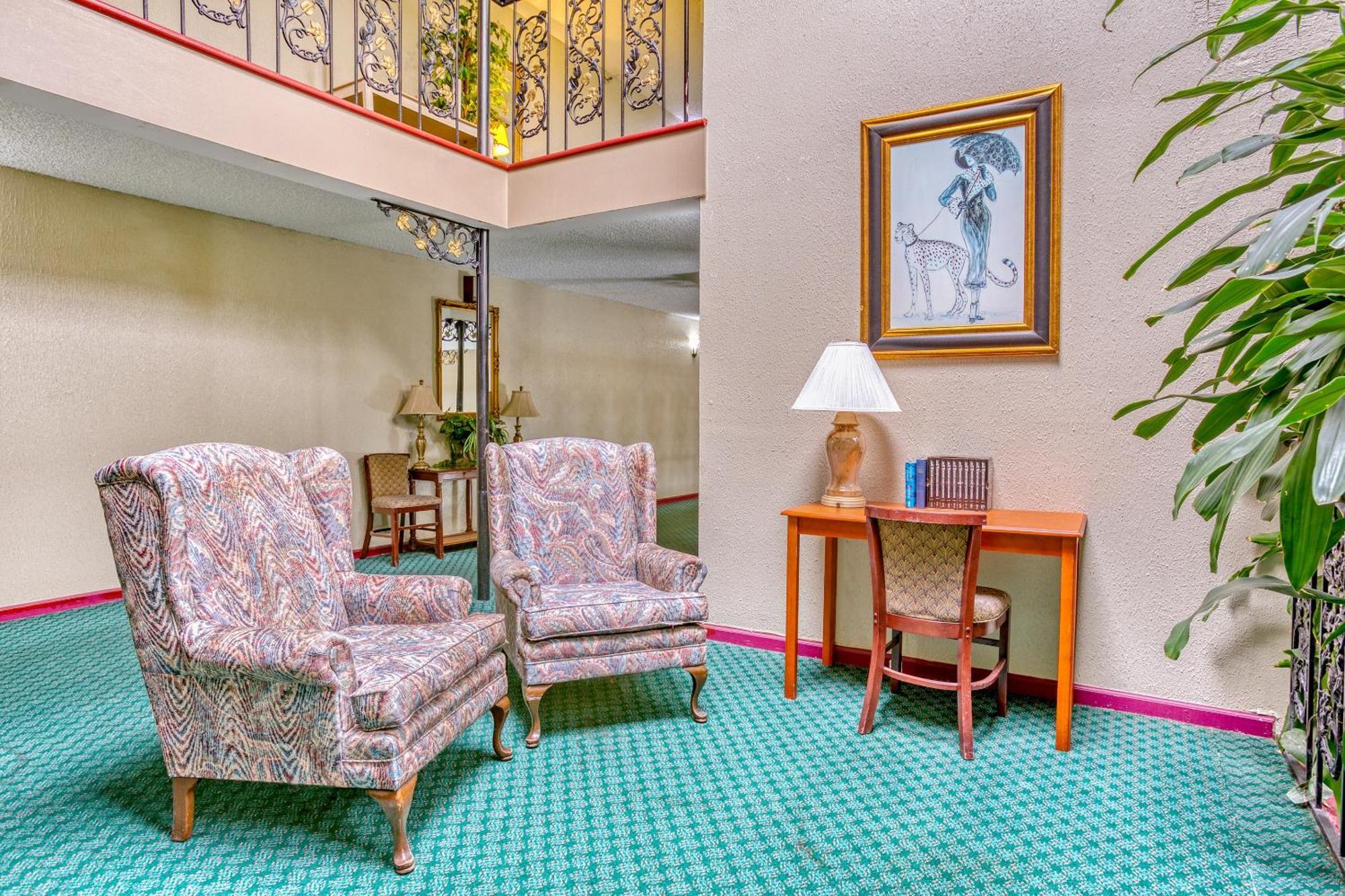 Oyo Townhouse Tulsa Woodland Hills Hotell Eksteriør bilde